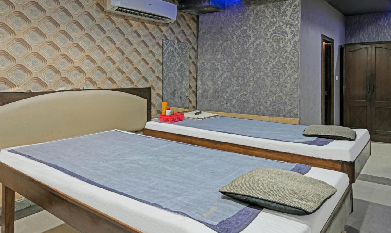 Itsy Hotels Auzone & Spa Chandīgarh Exterior foto